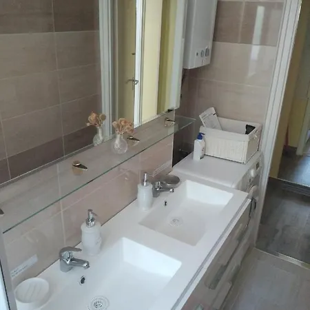 Apartamento Szent Miklós *