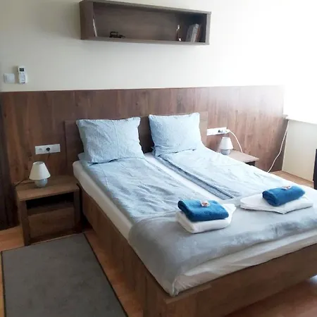 Szent Miklós Apartamento Hajdúszoboszló